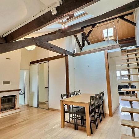 Wonderhost, Spacieux Et Atypique En Coeur De Ville 波城 外观 照片
